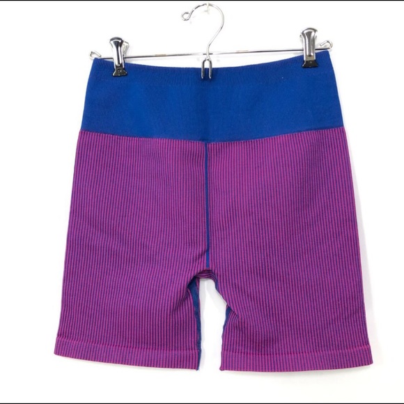 Fabletics High Waist Ribbed Seamless Shorts Size M - Picture 3 of 9